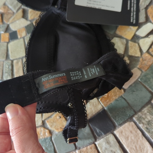 Black Ann Summers Sexy Lace Plunge Bra 34B - Picture 5 of 5
